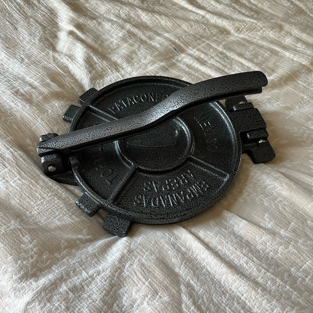 Black Cast Iron Tortilla Press